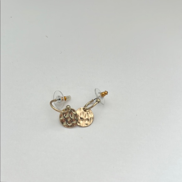 Elegant Gold Dangle Earrings - Picture 1 of 1
